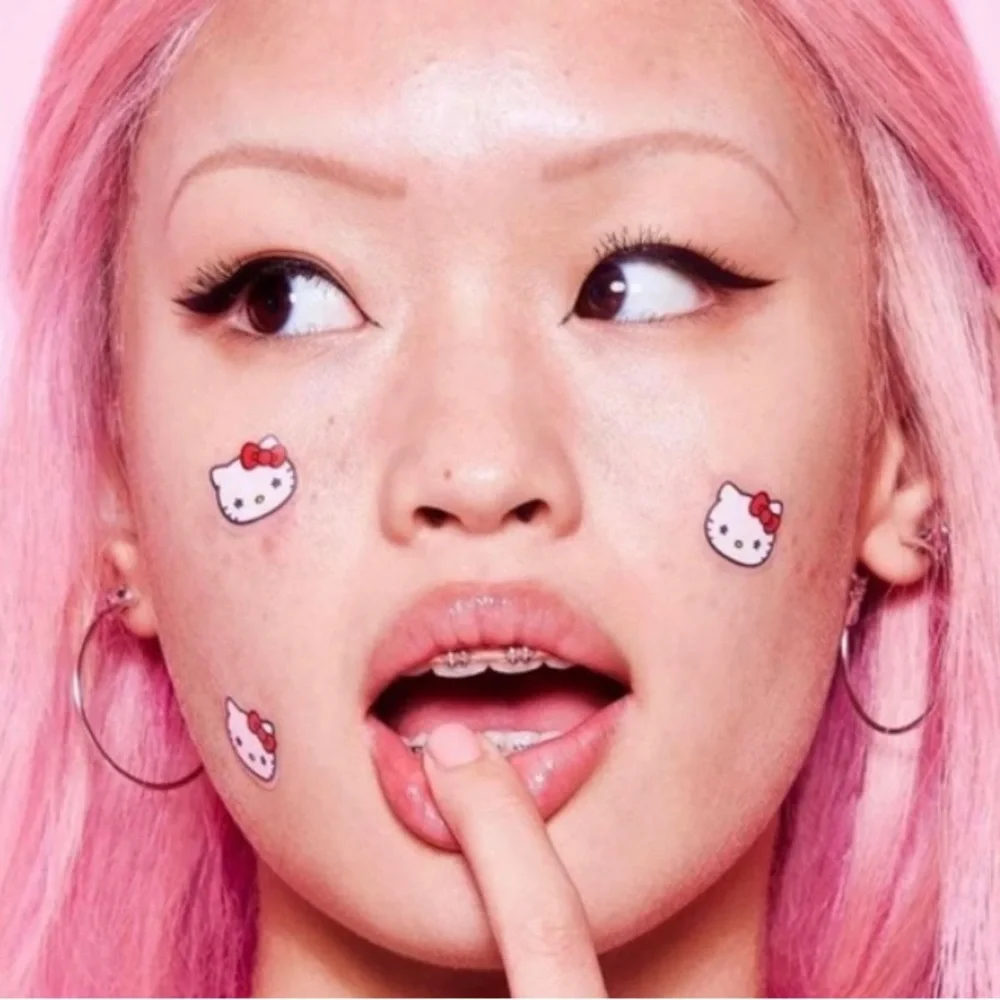 Hello Kitty X Starface Pimple Patch Compact  Limited Edition BRAND NEW 2025 - Picture 2 of 13